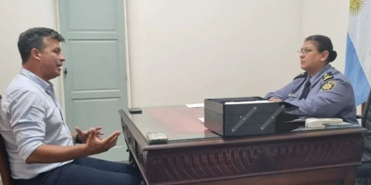 Leo Diana se reunió con la jefa de la Unidad XV de policía y y pidió mayor seguridad