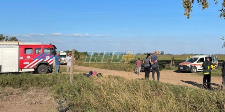 Una docente salía de dar clases en la EFA Totoras y chocó contra un auto