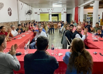 El radicalismo se reunió en Díaz y manifestó su apoyo a Maxi Pullaro