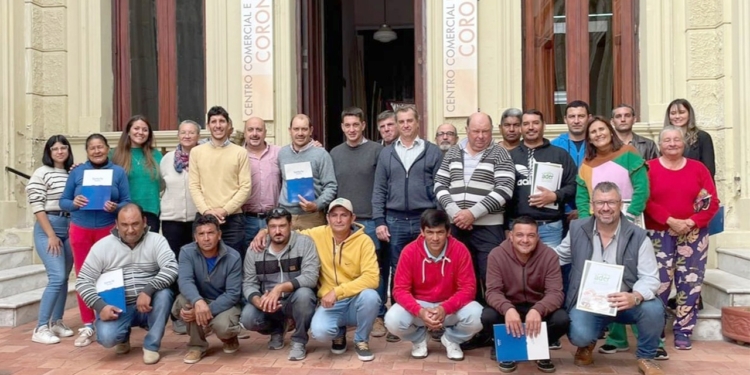 La provincia entregó aportes a productores hortícolas de la región por más de 5 millones de pesos