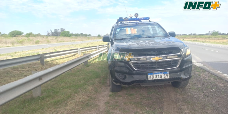 Una mujer salió a hacer ejercicios y fue atacada por un hombre a metro de autopista en Coronda