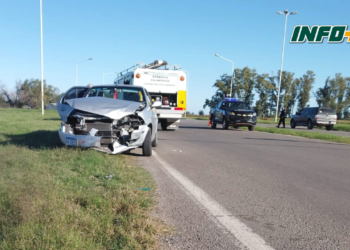 Dos autos chocaron en San Genaro en el cruce de rutas 34 y 65