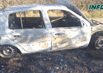 Un auto fue consumido por las llamas entre Timbúes y Aldao
