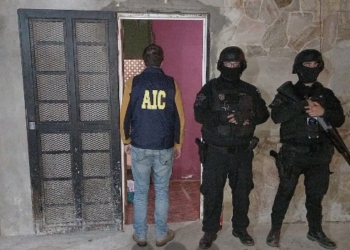 Allanamiento negativo en Gaboto por balaceras a escuelas de Rosario