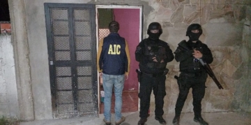 Allanamiento negativo en Gaboto por balaceras a escuelas de Rosario