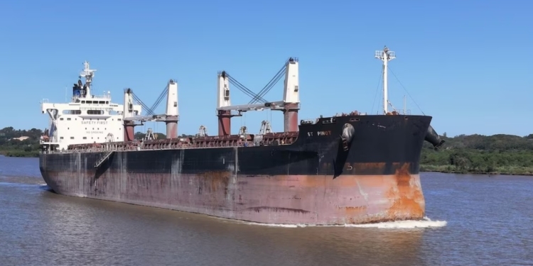 Hallaron 900 kilos de cocaína en un buque que partió del Puerto de Timbúes