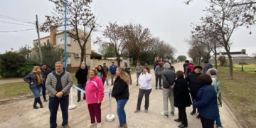 Con mano de obra propia, San Genaro inauguró la cuadra número 35 de hormigón