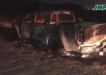 Timbúes: circulaba en su camioneta, escuchó un ruido y comenzó a incendiarse