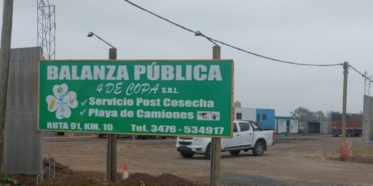 Allanamiento en Serodino: tres demorados, camiones con cereal y dinero en un «puerto seco»