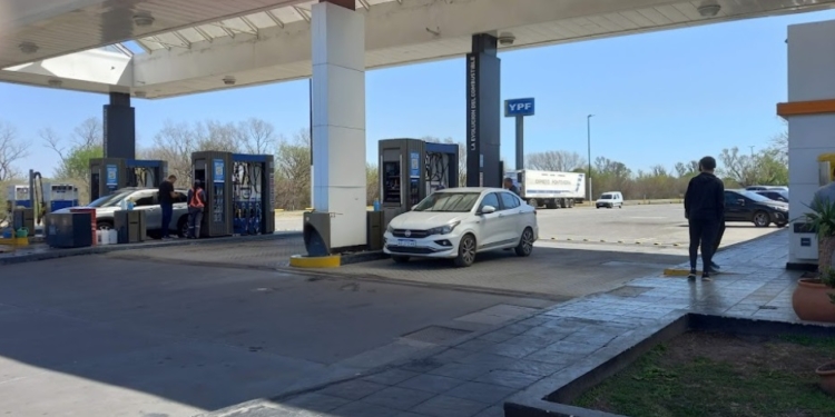 Aumentaron nuevamente los combustibles un 4,5%