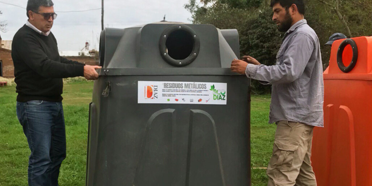 “EcoDíaz” inició una campaña de separación de residuos con nuevos contenedores