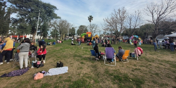 Oliveros continúa con las actividades en vacaciones y se traslada a La Ribera