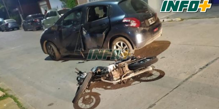 Fuerte choque en Totoras: un joven se fracturó y está internado