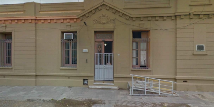 Casamiento de novela en San Lorenzo: hermano del novio rompió el acta y desató un escándalo