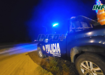 Dejaron escombros en la autopista y asaltaron a automovilistas