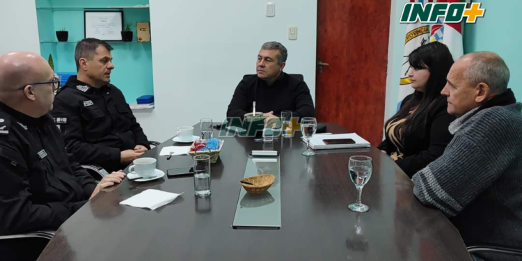 Fiorenza solicitó más policías, móviles y comando radioeléctrico para Timbúes