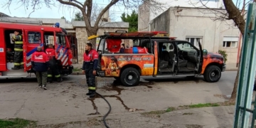 Susto en Totoras: se le incendió el lavarropas a una jubilada y bomberos controlaron el fuego
