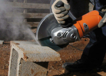 Trabajaba con una amoladora y murió por un corte en el cuello