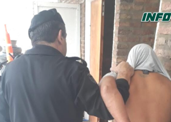 Amenazó a su madre de muerte y causó destrozos en su casa