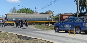 Una mujer de 86 años fue impactada por un tren y sufrió heridas graves