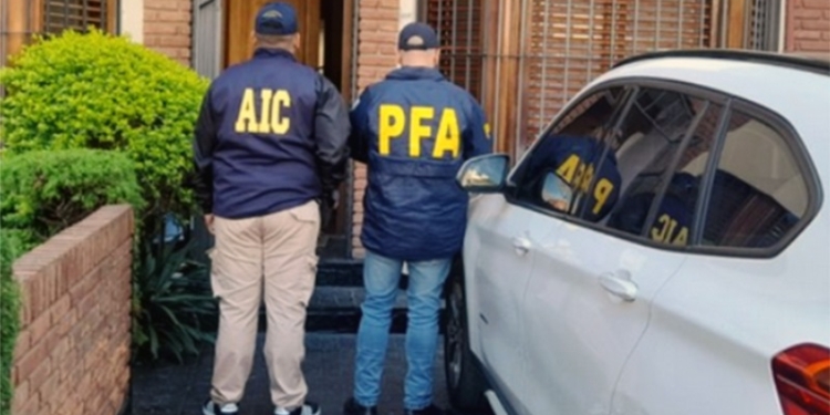 Un cordobés detenido por estafar a una empresa de la región