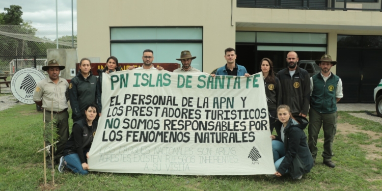 Caso Lolen: movilización de guardaparques de Gaboto y el país en apoyo a trabajadores 