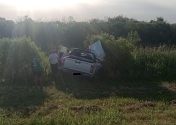 Monje: un hombre herido tras un fuerte choque entre camión y camioneta