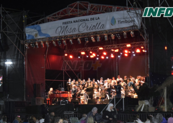 La Misa Criolla convocó a miles de personas que disfrutaron de la noche timbuense