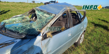 Cuatro mujeres heridas al volcar en autopista entre Maciel y Monje