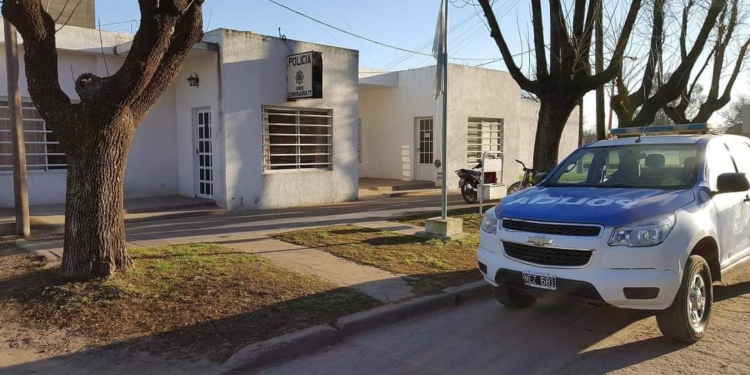 Tres hombres armados intentaron robar en un comercio de Salto Grande