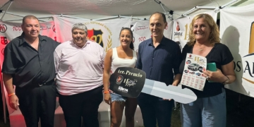 Pura emoción: una enfermera de Totoras ganó un 0 km en la Noche de Reyes