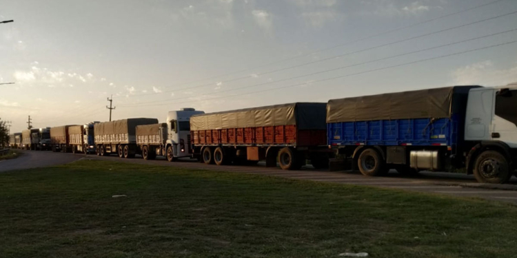 Obra de desvío de camiones en La Ribera: el gobierno provincial quiere que sea de asfalto