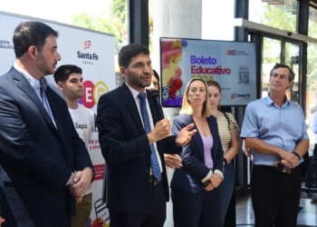 Pullaro presentó el Boleto Educativo Gratuito