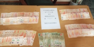 Encontró más de 200 mil pesos y los entregó a la policía