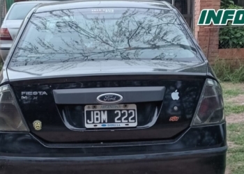 Robaron un auto en Timbúes, fueron a la Colonia de Oliveros y lo abandonaron en Sauce Viejo