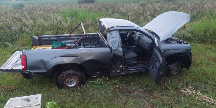 Dos hombres de nacionalidad china heridos al despistar en Barrancas