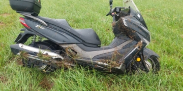 Un hombre en moto despistó sobre autopista en Barrancas