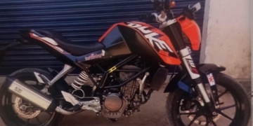 Robaron una moto en una casa de Andino