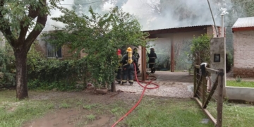Un incendio en una vivienda de Andino causó pérdidas totales