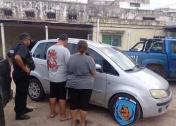 Una mujer intentó robar con un bebé en brazos