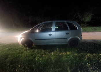 Abandonaron en Oliveros un auto robado en Capitán Bermúdez