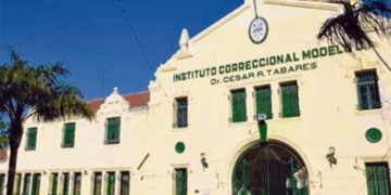 Un preso extorsionó a un panadero y lo amenazó con atacar a tiros a su familia