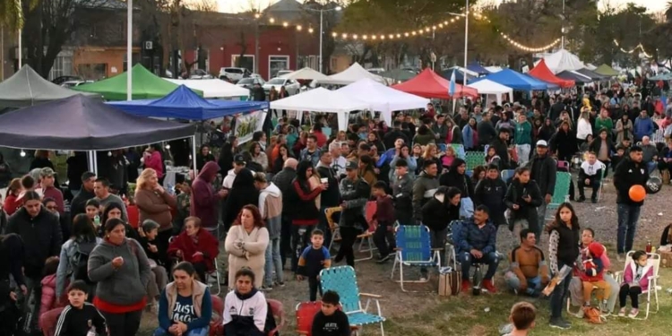 Maciel invita a una kermesse con juegos, artesanos y música