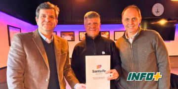 Firmaron un convenio para mejorar la iluminación urbana en Pueblo Andino