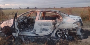 Robaron un auto en Andino y fue hallado totalmente quemado