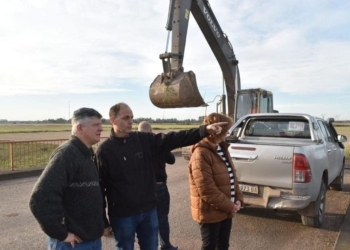 Dirigentes de la región recorrieron la obra de “Desvío de Camiones” en La Ribera