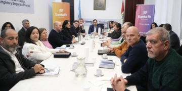 Provincia ofreció un 18% de aumento trimestral a docentes y estatales