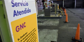 Industrias y estaciones de GNC sin gas en la región y el país