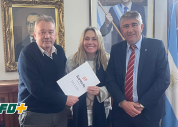 Ascani firmó un convenio para ampliar la iluminación urbana en Serodino