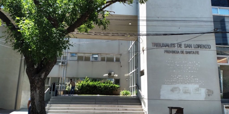 Comenzó el juicio por un aberrante caso de abuso sexual en Oliveros: piden 15 y 8 años de prisión
